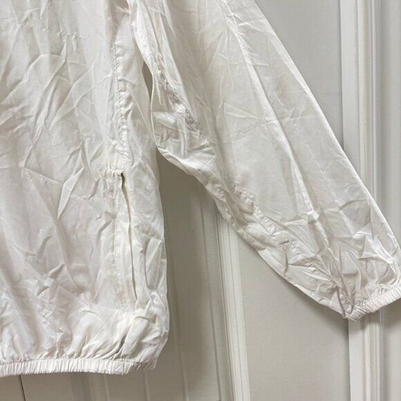 The North Face Packable Translucent  Windbreaker White – L - Picture 4 of 13